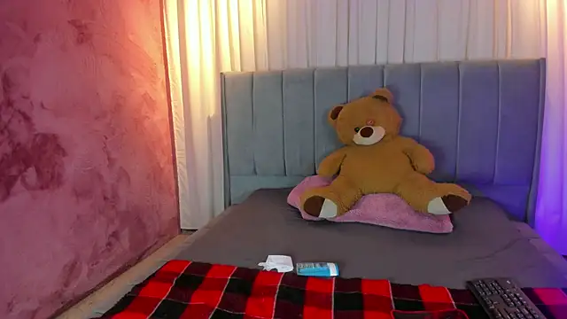 Snapshot of camilapersy chatting on 02/12/25, 01:16 camilapersy online show from 02/12/25, 01:16