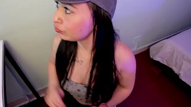 Rosie jhons online show from 02/05/25, 06:56