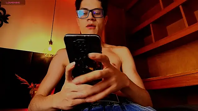 wolfandsky online show from 10/29/25, 11:45