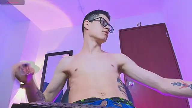 wolfandsky online show from 02/03/26, 11:37