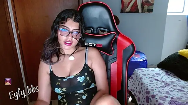 Snapshot of Eyfy_bbs chatting on 02/12/25, 10:04 Eyfy bbs online show from 02/12/25, 10:04