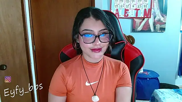 Snapshot of Eyfy_bbs chatting on 03/10/25, 10:45 Eyfy bbs online show from 03/10/25, 10:45