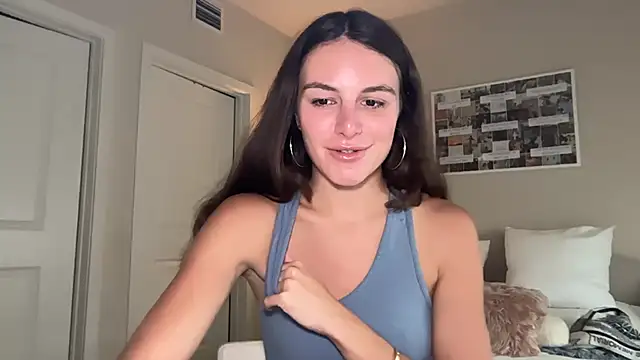 graciesmith27 online show from 04/24/26, 08:55