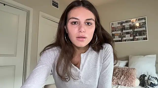 graciesmith27 online show from 04/30/26, 07:53