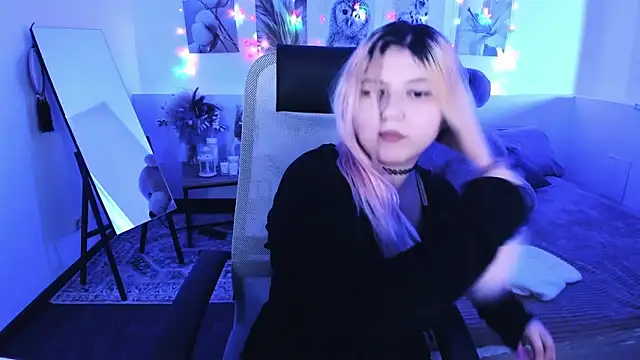 Snapshot of DiaAngell chatting on 02/27/26, 07:25 DiaAngell online show from 02/27/26, 07:25