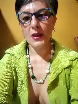 ilonna2025 online show from 01/17/26, 10:13