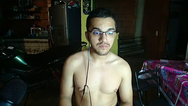 Snapshot of TitanMistico chatting on 01/25/25, 05:40 TitanMistico online show from 01/25/25, 05:40