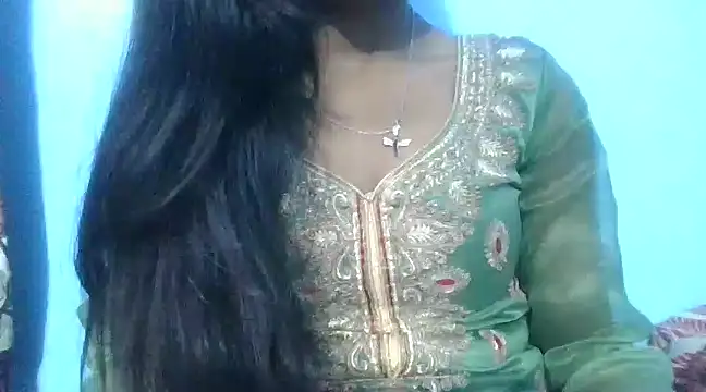 Snapshot of Leoni_G chatting on 02/20/25, 07:12 Leoni G online show from 02/20/25, 07:12