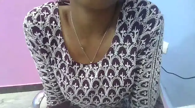 Snapshot of Leoni_G chatting on 03/08/25, 09:06 Leoni G online show from 03/08/25, 09:06