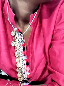 Snapshot of Leoni_G chatting on 11/14/25, 06:56 Leoni G online show from 11/14/25, 06:56