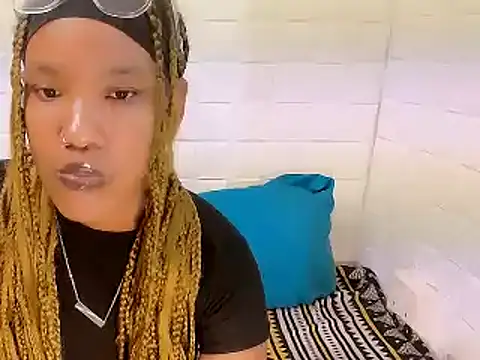 EroticSexyPrada online show from 03/15/25, 11:51