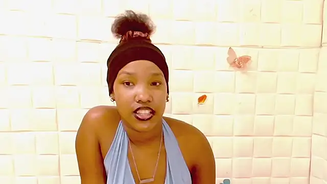 EroticSexyPrada online show from 04/03/26, 06:06