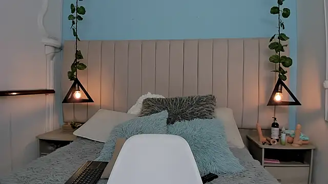 Paulina Lopezz online show from 03/13/25, 08:43