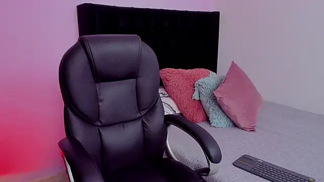 Paulina Lopezz online show from 03/06/26, 08:38