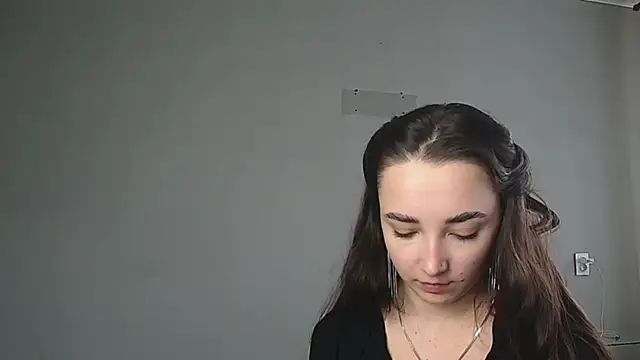 Eva Gloryy online show from 03/17/26, 12:52