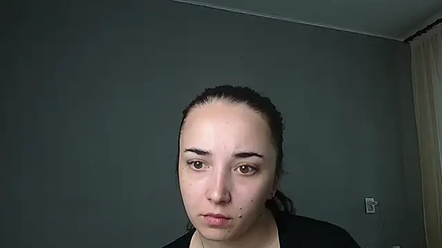 Eva Gloryy online show from 05/27/26, 09:39