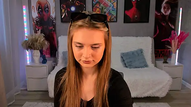 Snapshot of JinxTonks chatting on 10/05/25, 12:25 JinxTonks online show from 10/05/25, 12:25