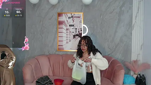 kassandra ch  online show from 01/20/25, 04:45