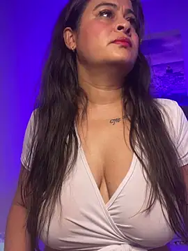 Lili  taylor online show from 03/02/25, 05:44