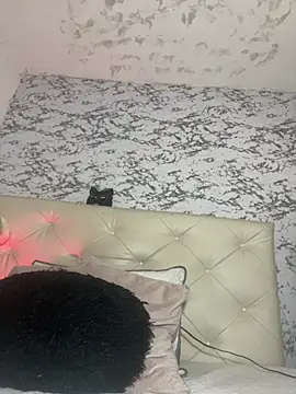 Lili  taylor online show from 02/02/26, 02:54