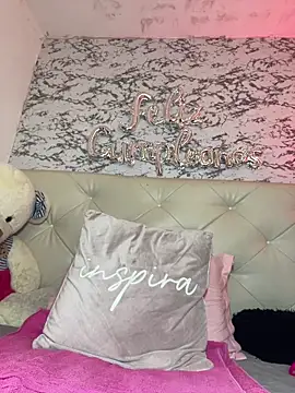 Lili  taylor online show from 02/26/26, 12:53