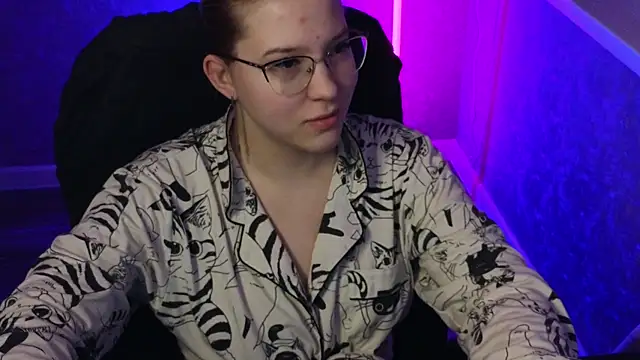 Snapshot of HotBrandyX chatting on 03/02/25, 01:58 HotBrandyX online show from 03/02/25, 01:58