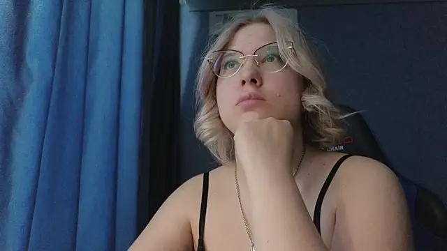 HotBrandyX online show from 04/13/26, 03:34