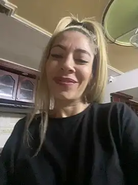 Snapshot of viktoria_davis_ chatting on 01/29/25, 08:56 viktoria davis online show from 01/29/25, 08:56