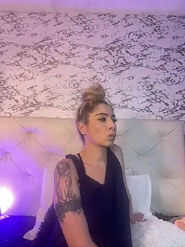 Snapshot of viktoria_davis_ chatting on 02/14/25, 01:13 viktoria davis online show from 02/14/25, 01:13