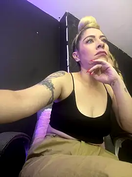 Snapshot of viktoria_davis_ chatting on 09/09/25, 01:16 viktoria davis online show from 09/09/25, 01:16