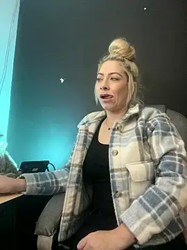 viktoria davis  online show from 01/16/26, 11:53