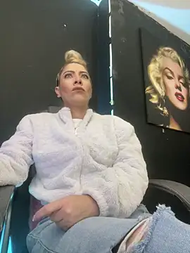 viktoria davis  online show from 02/14/26, 09:44