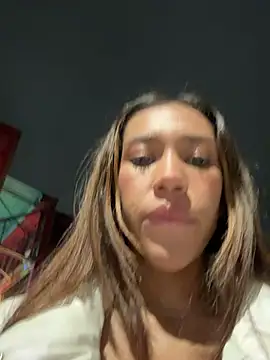 Snapshot of zoe_storm chatting on 02/23/25, 02:51 zoe storm online show from 02/23/25, 02:51