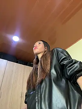 zoe storm online show from 04/26/26, 11:46