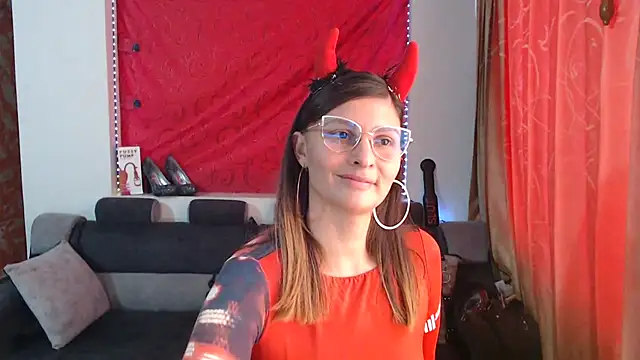 sachaclinford online show from 10/14/25, 08:31