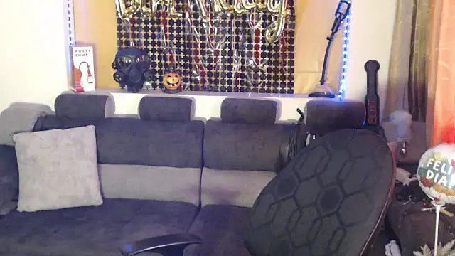 sachaclinford online show from 10/17/25, 04:53