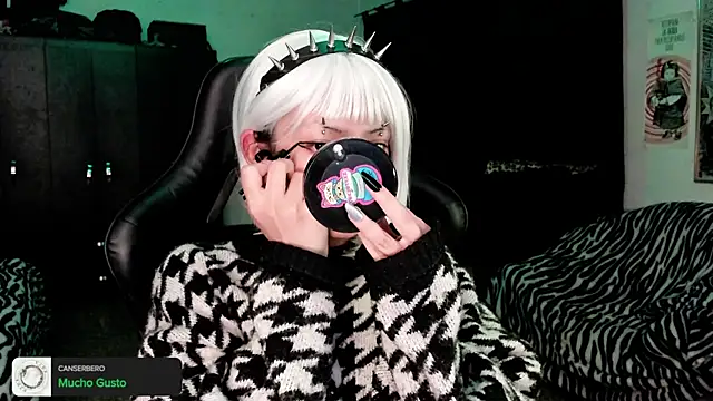 roxy toxic online show from 01/10/26, 02:02