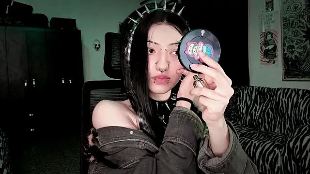 roxy toxic online show from 02/25/26, 12:42