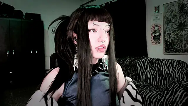 roxy toxic online show from 03/06/26, 01:35