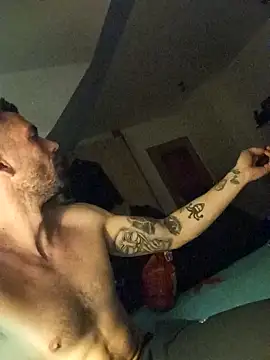 Snapshot of desirtexzle chatting on 01/27/25, 04:30 desirtexzle online show from 01/27/25, 04:30