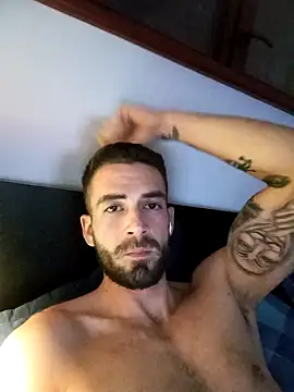 Snapshot of desirtexzle chatting on 01/31/25, 02:15 desirtexzle online show from 01/31/25, 02:15