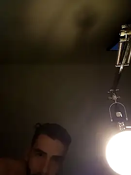 Snapshot of desirtexzle chatting on 02/02/25, 10:28 desirtexzle online show from 02/02/25, 10:28