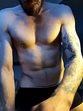 Snapshot of desirtexzle chatting on 02/26/25, 06:15 desirtexzle online show from 02/26/25, 06:15