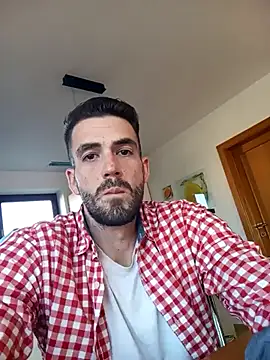 Snapshot of desirtexzle chatting on 03/08/25, 09:06 desirtexzle online show from 03/08/25, 09:06