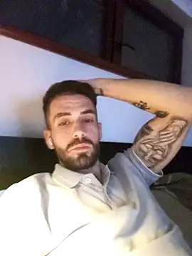 Snapshot of desirtexzle chatting on 03/12/25, 02:41 desirtexzle online show from 03/12/25, 02:41