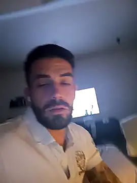 Snapshot of desirtexzle chatting on 03/13/25, 02:38 desirtexzle online show from 03/13/25, 02:38