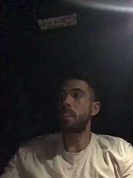 Snapshot of desirtexzle chatting on 03/17/25, 10:38 desirtexzle online show from 03/17/25, 10:38