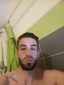 Snapshot of desirtexzle chatting on 03/20/25, 01:02 desirtexzle online show from 03/20/25, 01:02