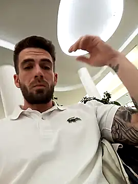 Snapshot of desirtexzle chatting on 03/20/25, 06:20 desirtexzle online show from 03/20/25, 06:20