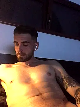 Snapshot of desirtexzle chatting on 09/12/25, 10:54 desirtexzle online show from 09/12/25, 10:54